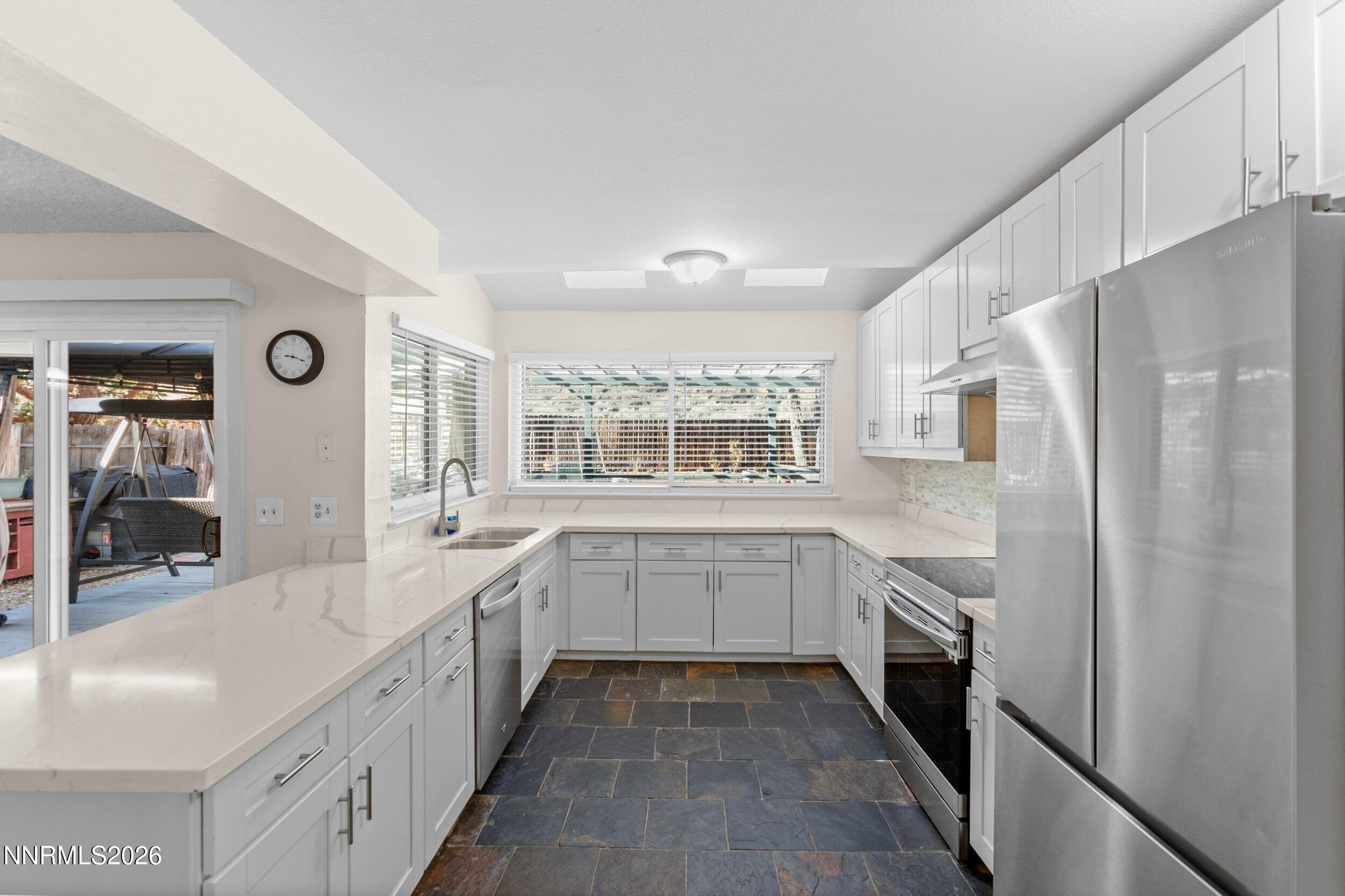 7100 Peppermint Drive Reno, NV 89506 - Photo 8 of 26 0Y7A2327