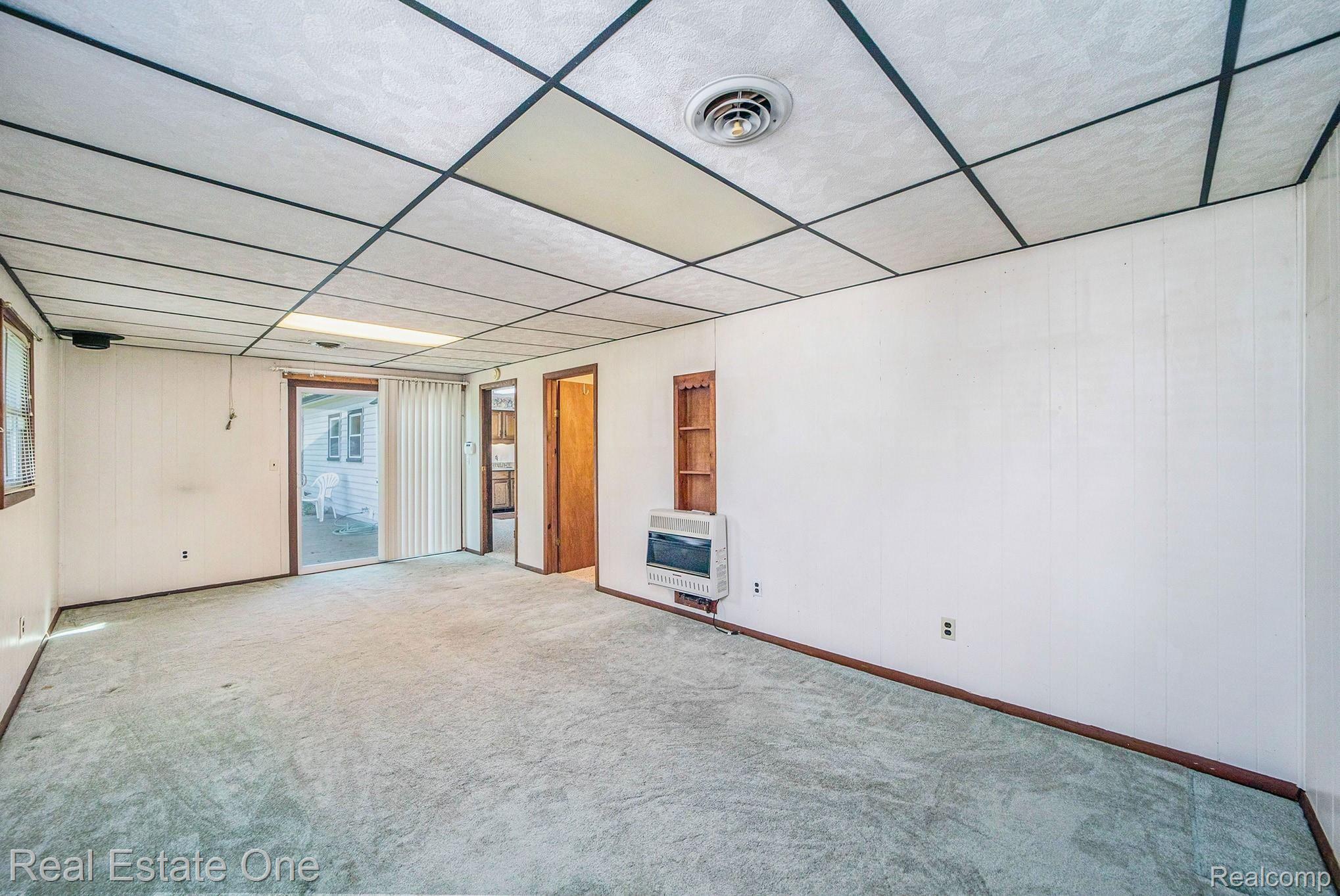 2551 Toby Road Lake Orion, MI 48359 - Photo 17 of 26 017A5165.jpg