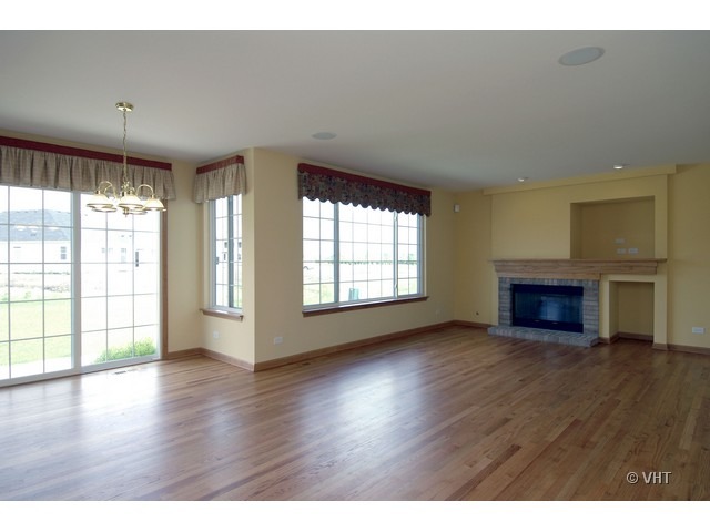 11410 Kingsbury Road Huntley, IL 60142 - Photo 5 of 8 Gallery Image 5