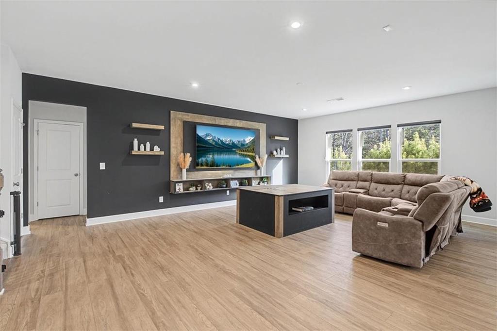 669 Fairway Drive Acworth, GA 30101 - Photo 8 of 45