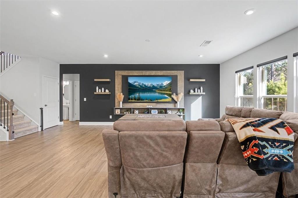 669 Fairway Drive Acworth, GA 30101 - Photo 9 of 45