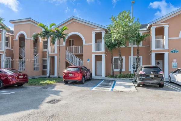 $2,500 | 7200 Northwest 177th Street, Unit 1097, Hialeah, FL 33015