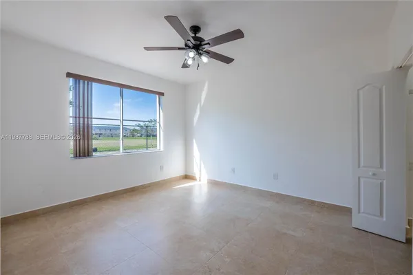 $2,500 | 7200 Northwest 177th Street, Unit 1097, Hialeah, FL 33015