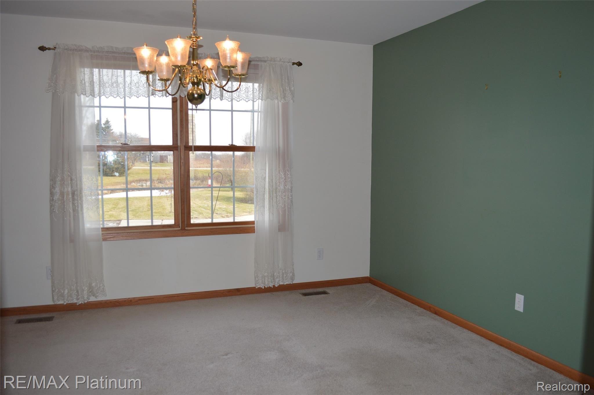 4153 North Burkhart Road Howell, MI 48855 - Photo 3 of 27 DSC_0494.JPG