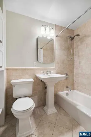 $289,000 | 6600 JFK Boulevard East, Unit 21K, West New York, NJ 07093