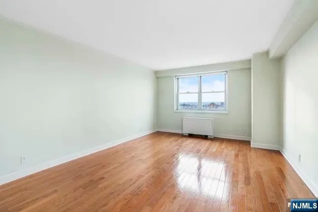 $289,000 | 6600 JFK Boulevard East, Unit 21K, West New York, NJ 07093