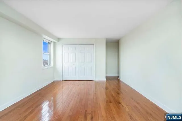 $289,000 | 6600 JFK Boulevard East, Unit 21K, West New York, NJ 07093