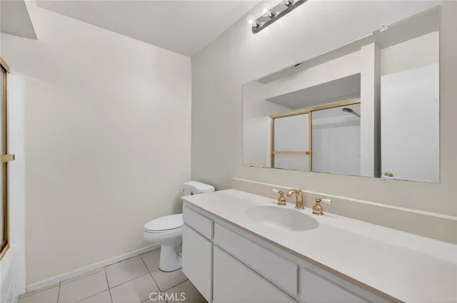 $585,000 | 576 North Bellflower Boulevard, Unit 101, Long Beach, CA 90814