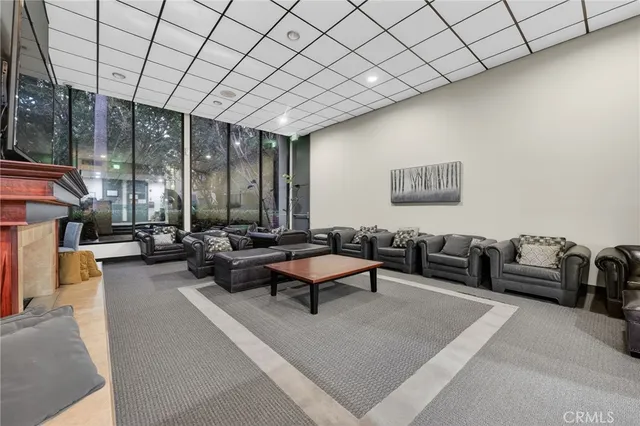 $585,000 | 576 North Bellflower Boulevard, Unit 101, Long Beach, CA 90814