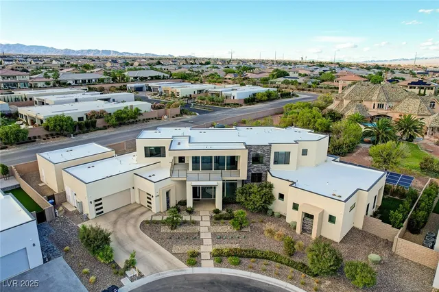 $2,999,900 | 9780 Solar Avenue, Las Vegas, NV 89149