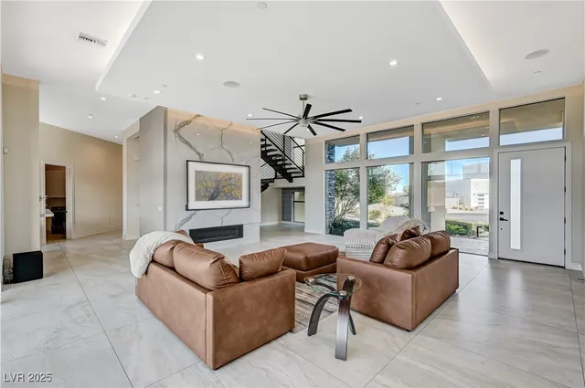 $2,999,900 | 9780 Solar Avenue, Las Vegas, NV 89149