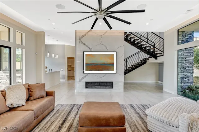 $2,999,900 | 9780 Solar Avenue, Las Vegas, NV 89149