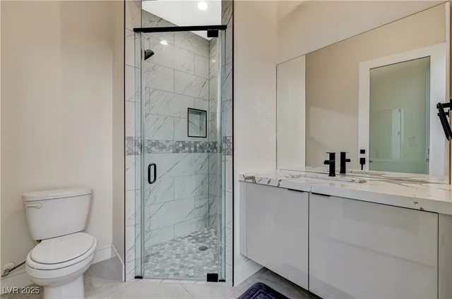 $2,999,900 | 9780 Solar Avenue, Las Vegas, NV 89149