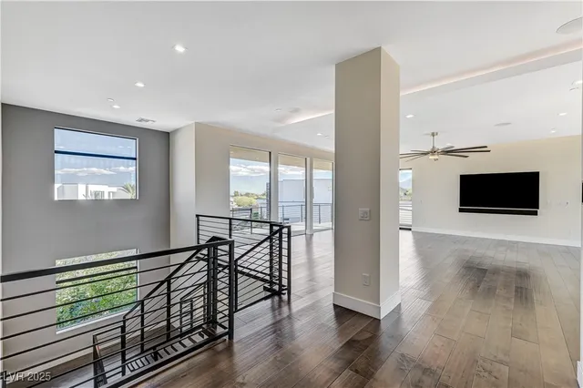 $2,999,900 | 9780 Solar Avenue, Las Vegas, NV 89149