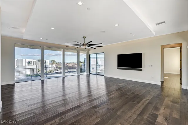 $2,999,900 | 9780 Solar Avenue, Las Vegas, NV 89149