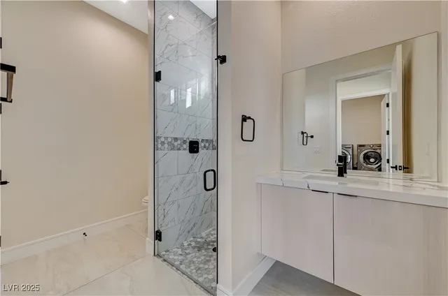 $2,999,900 | 9780 Solar Avenue, Las Vegas, NV 89149