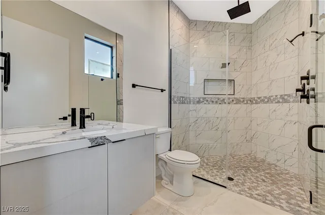 $2,999,900 | 9780 Solar Avenue, Las Vegas, NV 89149