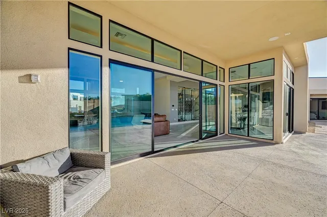 $2,999,900 | 9780 Solar Avenue, Las Vegas, NV 89149