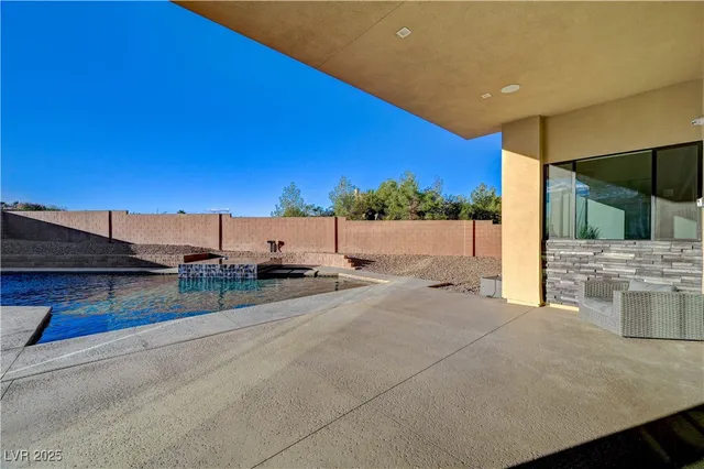 $2,999,900 | 9780 Solar Avenue, Las Vegas, NV 89149