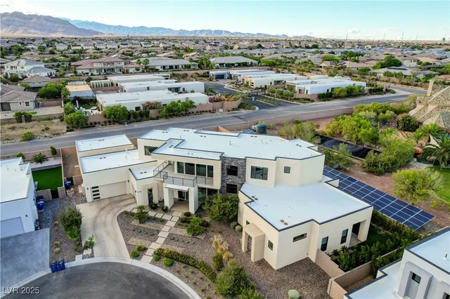 $2,999,900 | 9780 Solar Avenue, Las Vegas, NV 89149