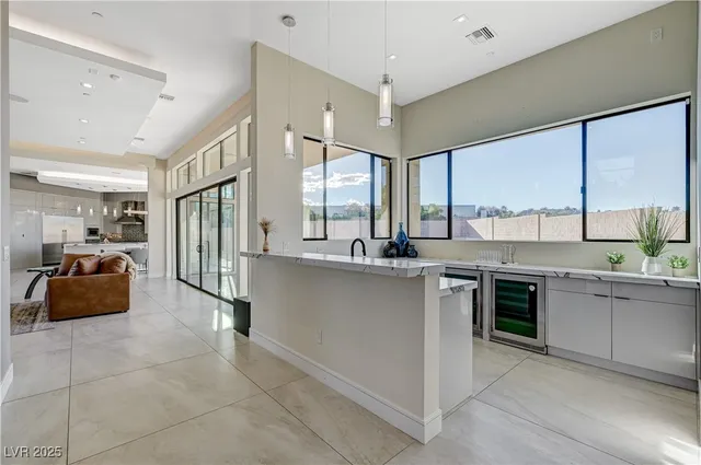 $2,999,900 | 9780 Solar Avenue, Las Vegas, NV 89149