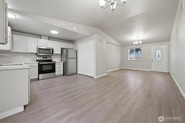 $354,900 | 445 East Rainier Street, Othello, WA 99344