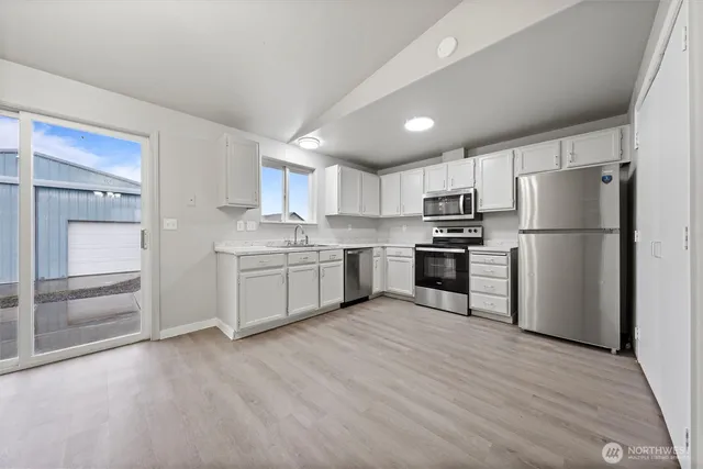 $354,900 | 445 East Rainier Street, Othello, WA 99344