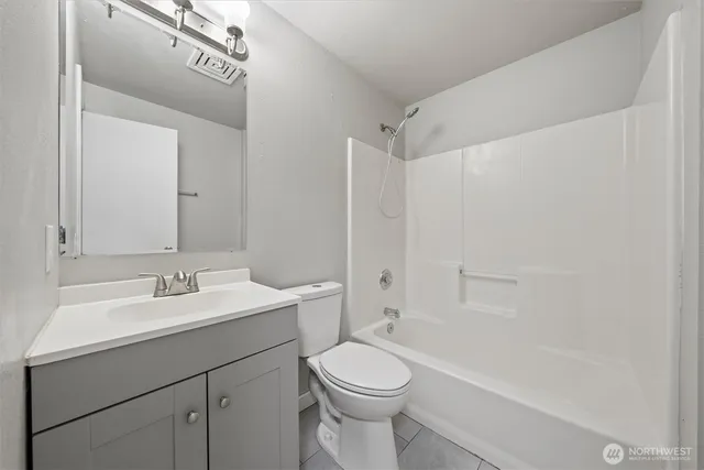 $354,900 | 445 East Rainier Street, Othello, WA 99344