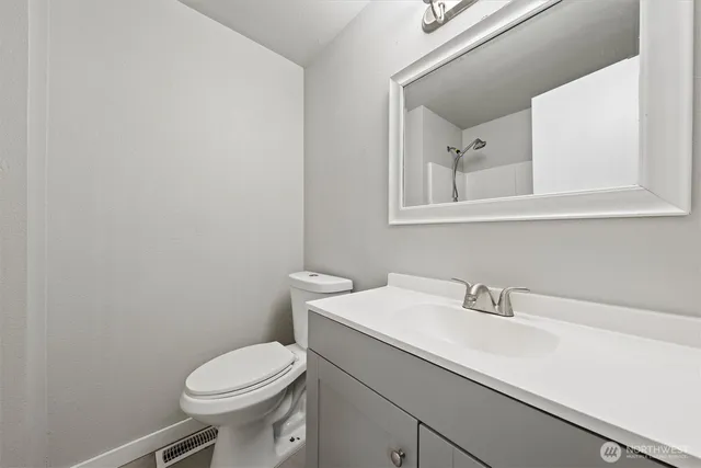 $354,900 | 445 East Rainier Street, Othello, WA 99344