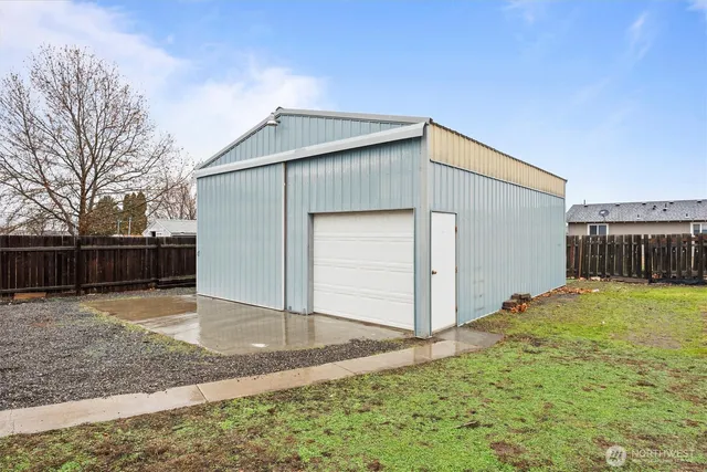 $354,900 | 445 East Rainier Street, Othello, WA 99344