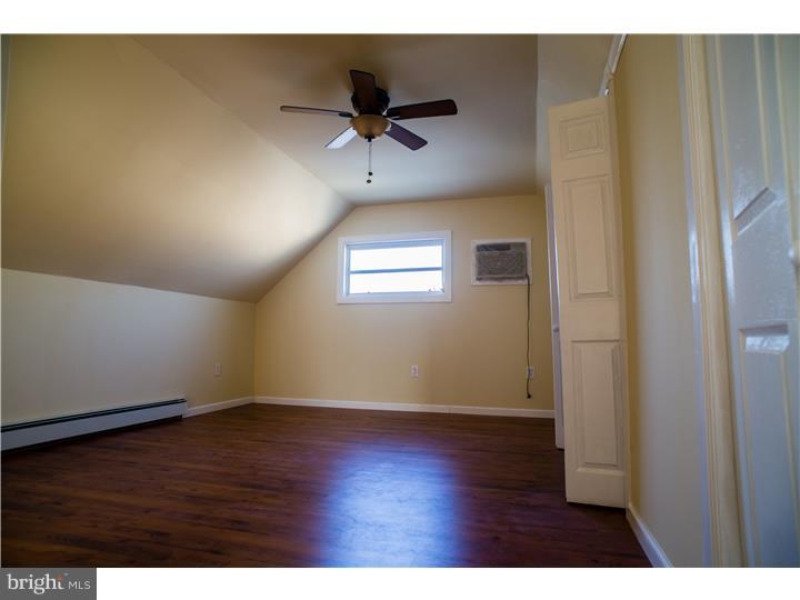 2831 Narcissus Road Philadelphia, PA 19154 - Photo 21 of 25 Master Bedroom