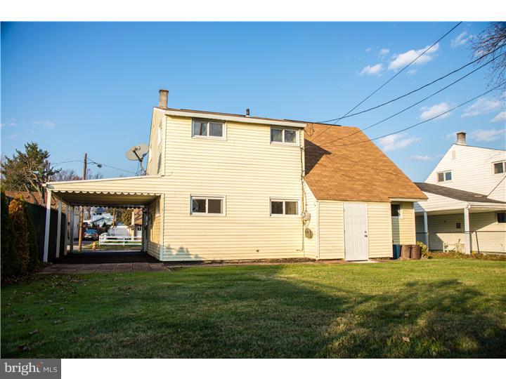 2831 Narcissus Road Philadelphia, PA 19154 - Photo 24 of 25 Exterior Back