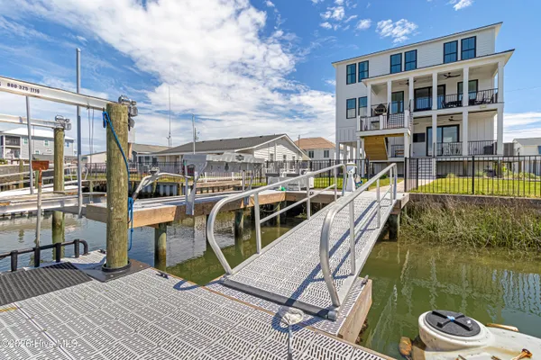 $1,899,000 | 524 North Kinston Avenue, Atlantic Beach, NC 28512