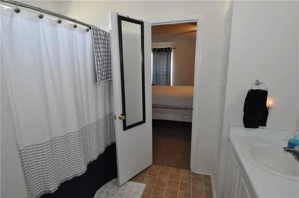 $1,800 | 121 Pheasant Trail, Bastrop, TX 78602