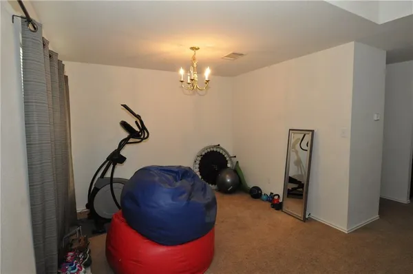 $1,800 | 121 Pheasant Trail, Bastrop, TX 78602