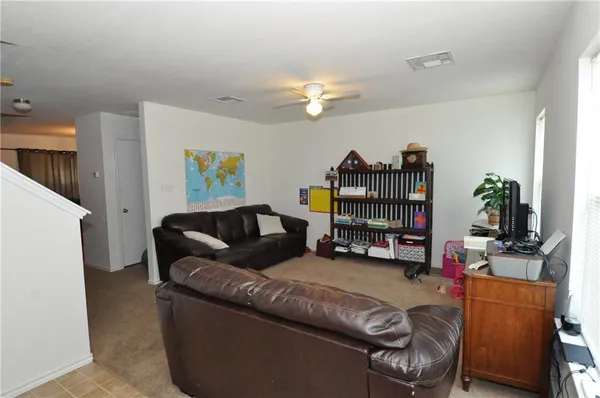 $1,800 | 121 Pheasant Trail, Bastrop, TX 78602