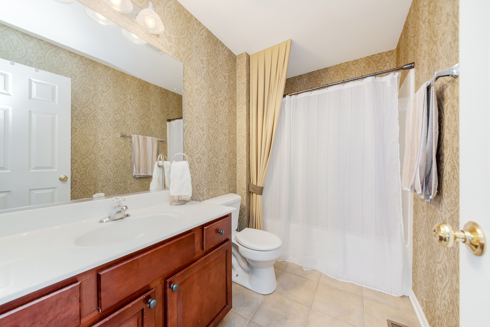 1975 West Cobblestone Road Romeoville, IL 60446 - Photo 10 of 20