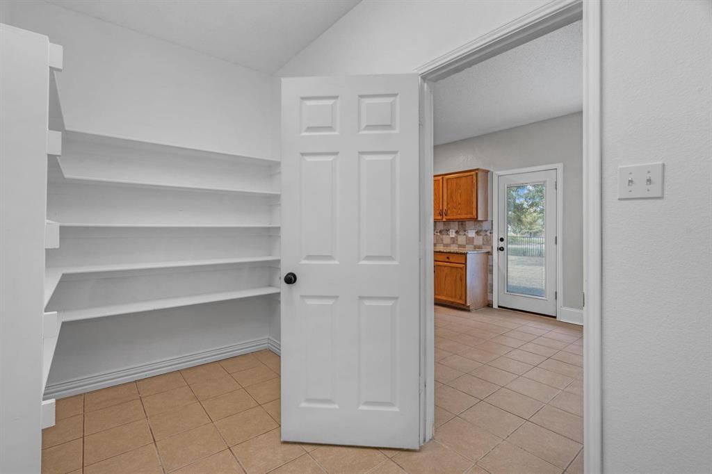 10618 Newcastleton Lane Rowlett, TX 75089 - Photo 4 of 13