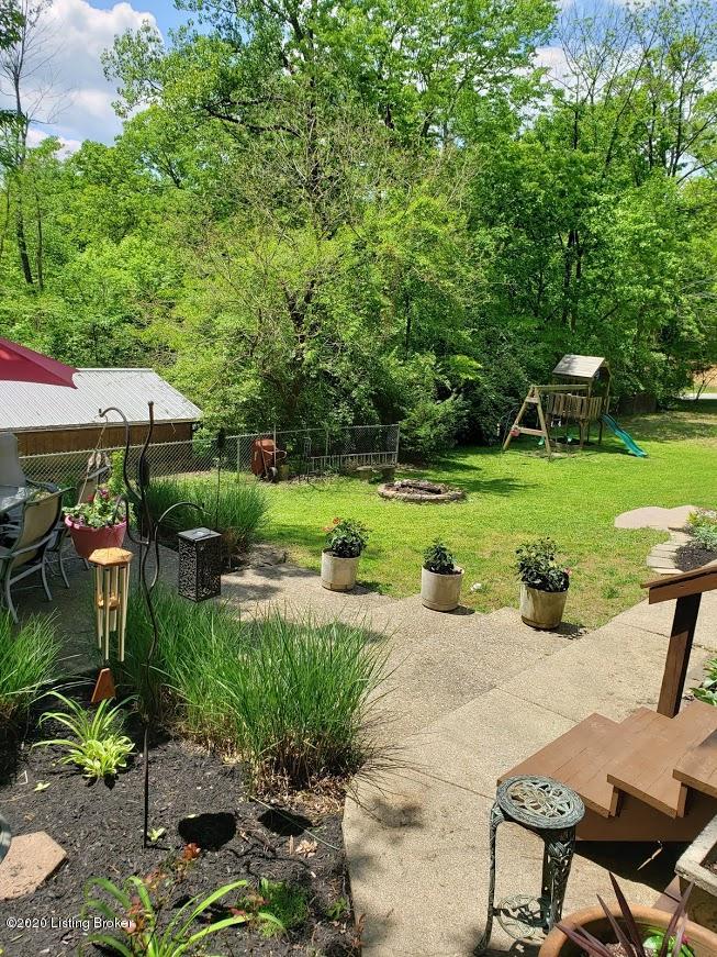 2800 Timber Hill Road Louisville, KY 40214 - Photo 12 of 83 Patio