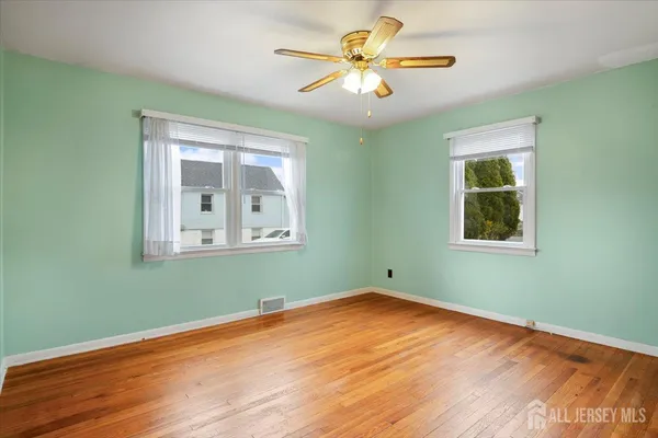 $509,900 | 1 Zoar Street, Fords, NJ 08863