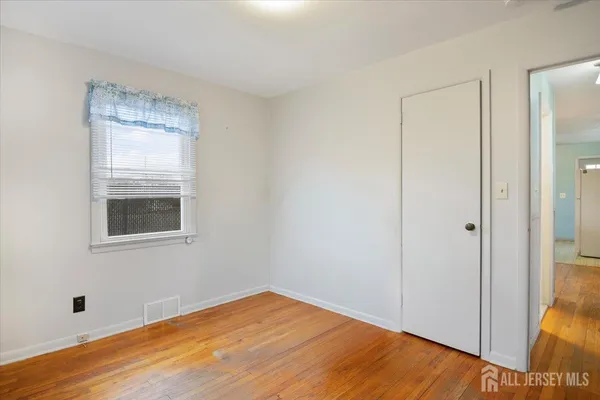 $509,900 | 1 Zoar Street, Fords, NJ 08863