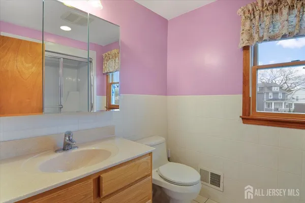 $509,900 | 1 Zoar Street, Fords, NJ 08863