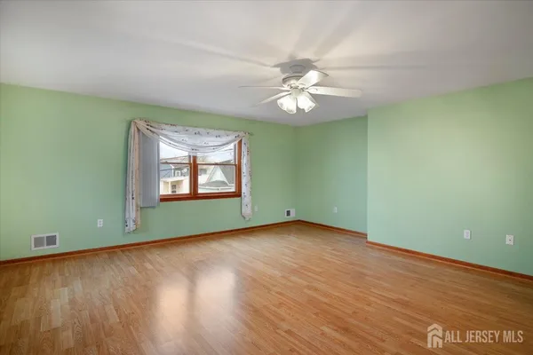 $509,900 | 1 Zoar Street, Fords, NJ 08863