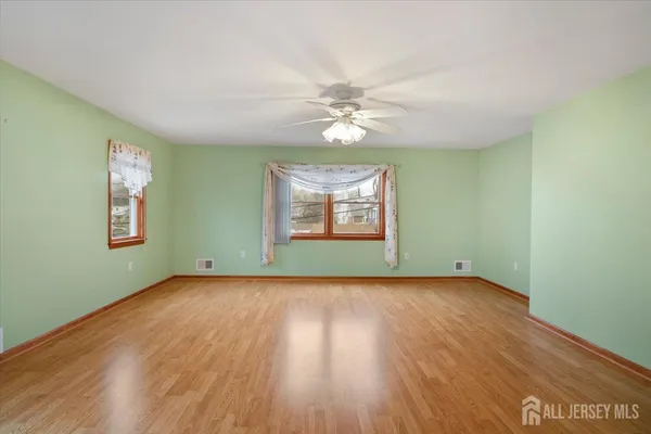 $509,900 | 1 Zoar Street, Fords, NJ 08863