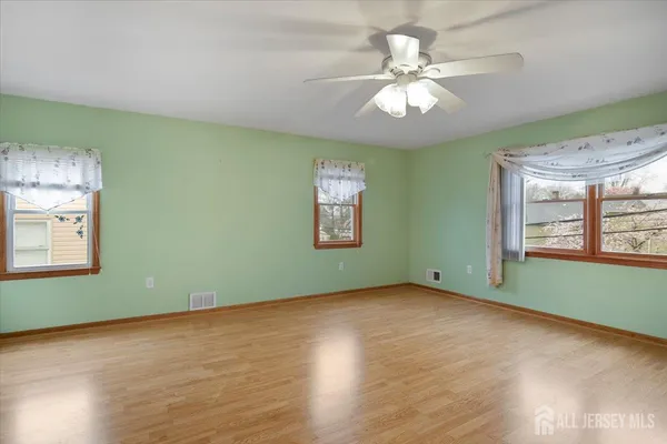 $509,900 | 1 Zoar Street, Fords, NJ 08863