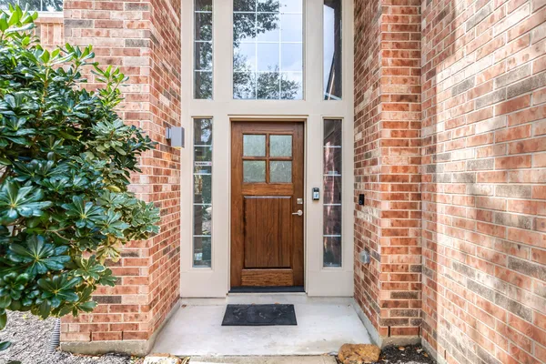 $364,888 | 2111 Pinecreek Pass Lane, Katy, TX 77449