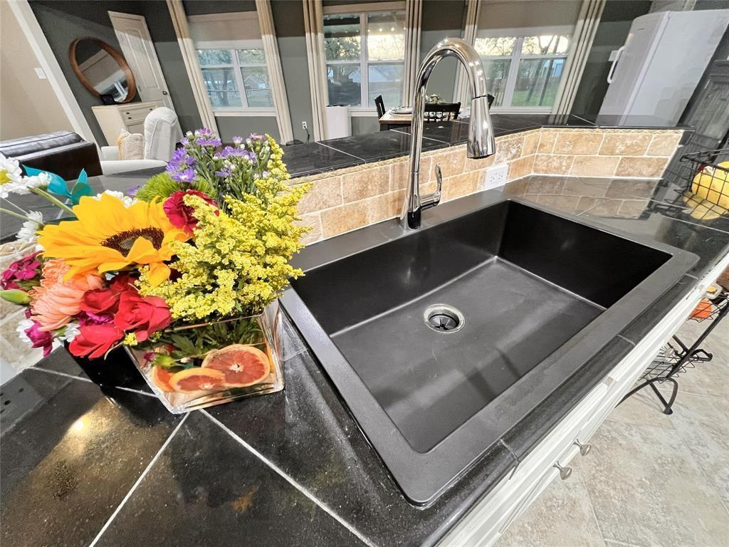 420 Sessums Road Springtown, TX 76082 - Photo 10 of 40 Farmhouse sink