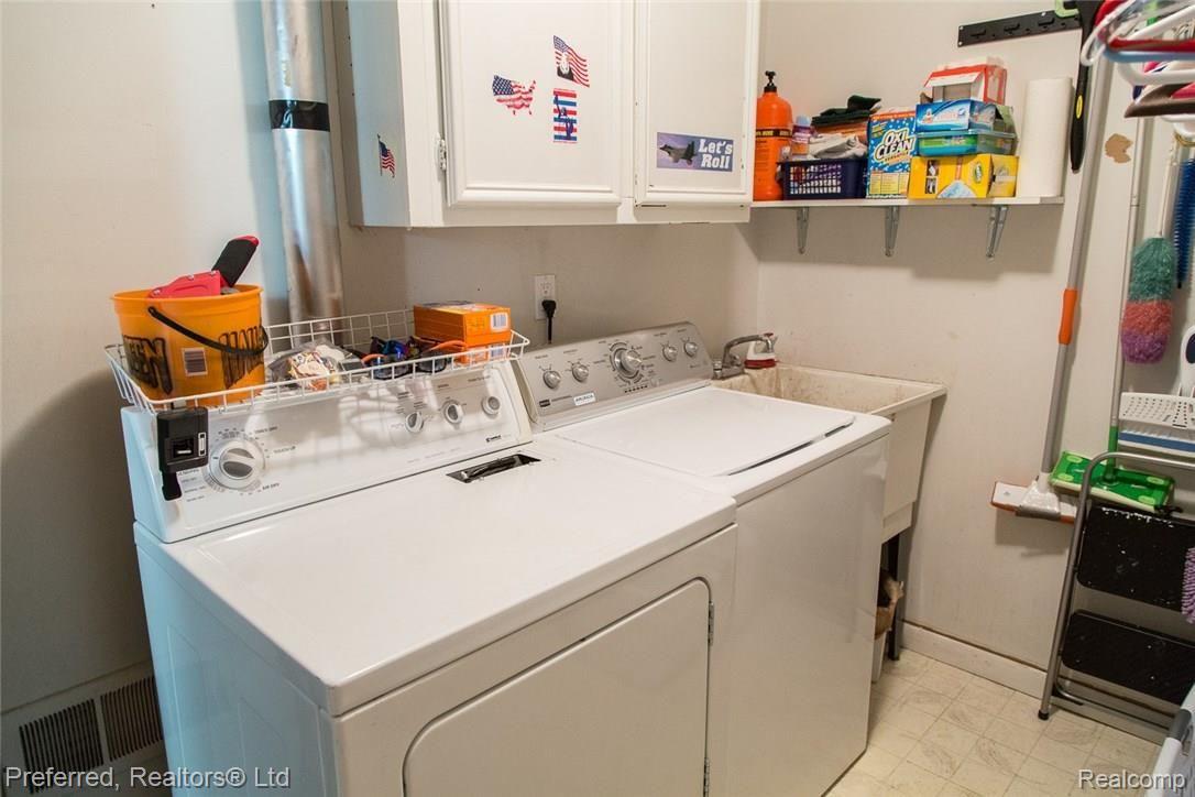 22421 Mill Road Novi, MI 48375 - Photo 27 of 46 22421MillRd-34.jpg