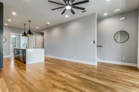 $665,000 | 805 Pavillion Street, Unit 103, Dallas, TX 75204