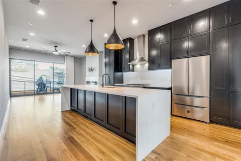 $665,000 | 805 Pavillion Street, Unit 103, Dallas, TX 75204